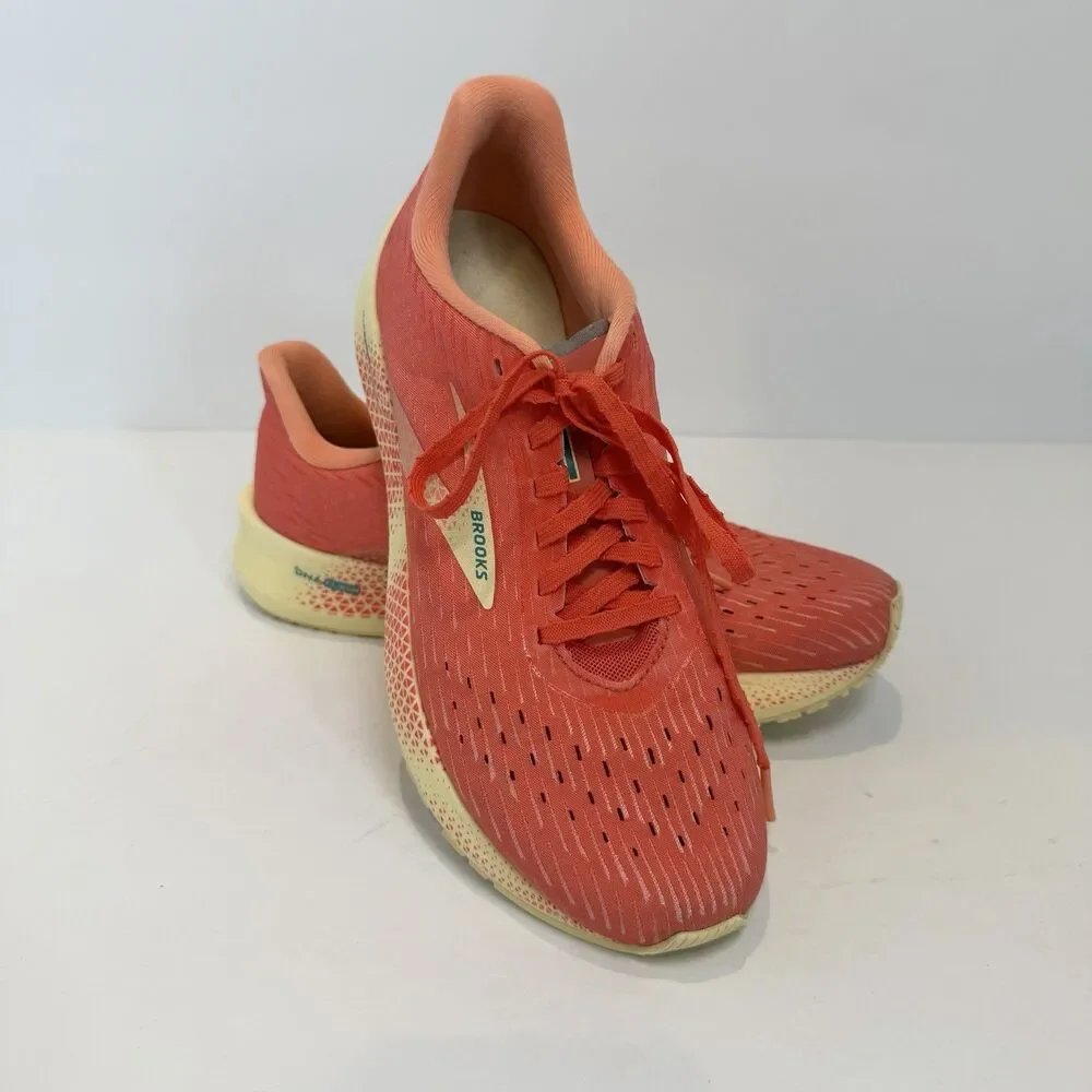 BROOKS Hyperion Tempo Shoes Women’s Size 9 Coral  Running Comfort Athletic